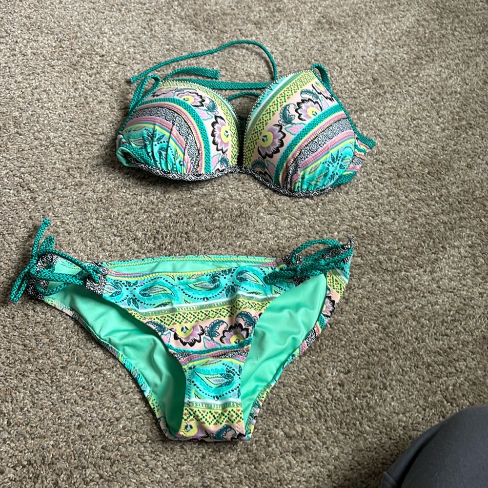 Shade & Shore Push Up Halter Swim Top size 36C and M bottom